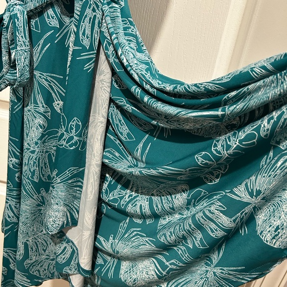 41 Hawthorn Dress - Picture 3 of 4